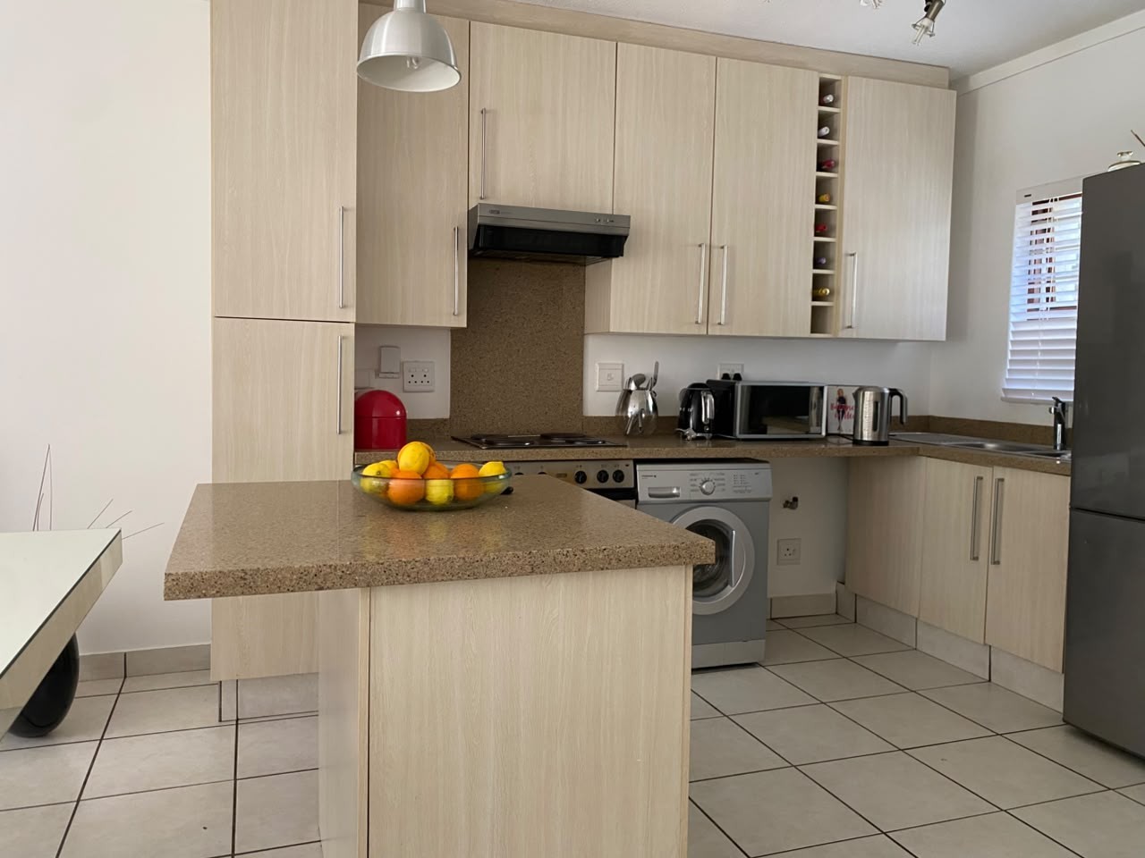 Townhouse for rent in Fourways, Sandton, 110 m²