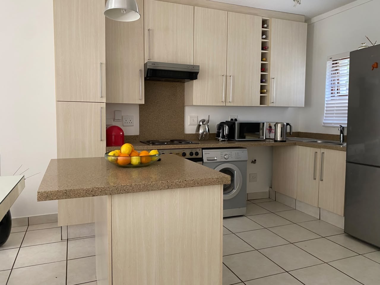 Townhouse for rent in Fourways, Sandton, 110 m²