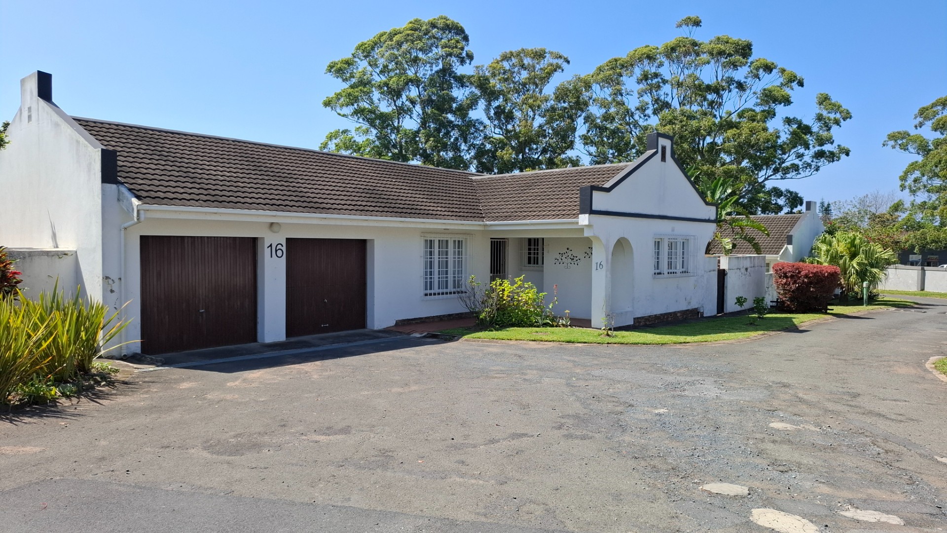 Townhouse for sale in Margate, KwaZulu Natal