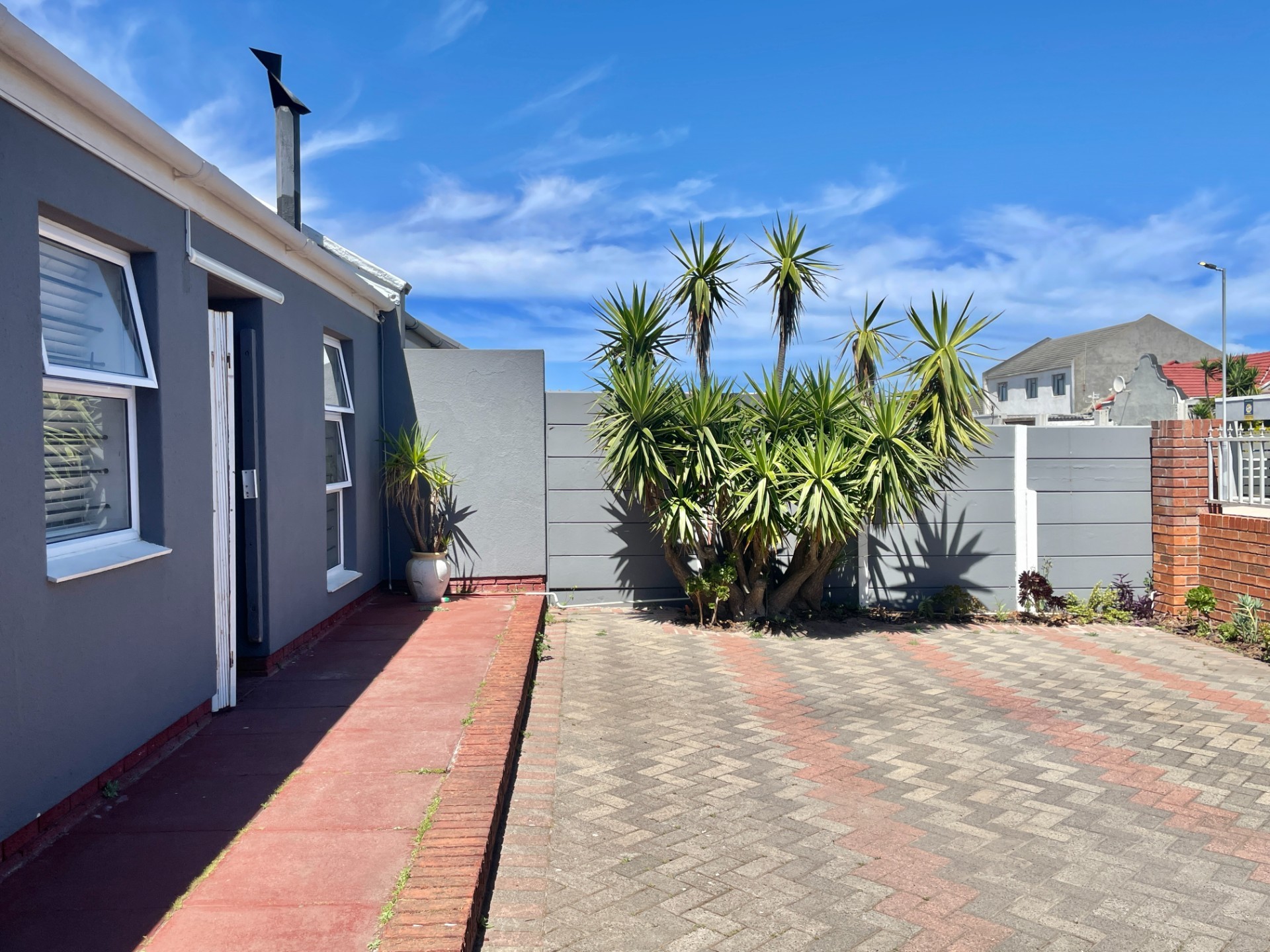 House for sale in Strandfontein, Mitchells Plain, 33 Steamboat, Strandfontein, Mitchells Plain, Western Cape, 91 m²