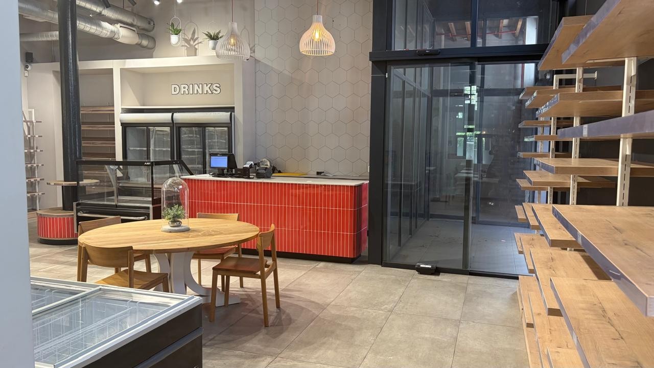 Retail Space for rent in Cape Town City Centre, Cape Town, 16 BREE STREET, Cape Town City Centre, Cape Town, Western Cape, 126 m²
