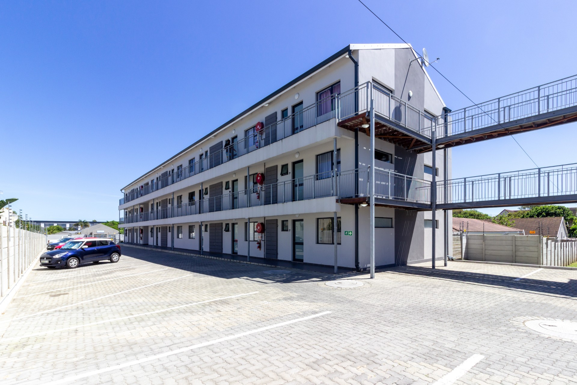 Apartment for sale in Walmer, Port Elizabeth, 55 m²