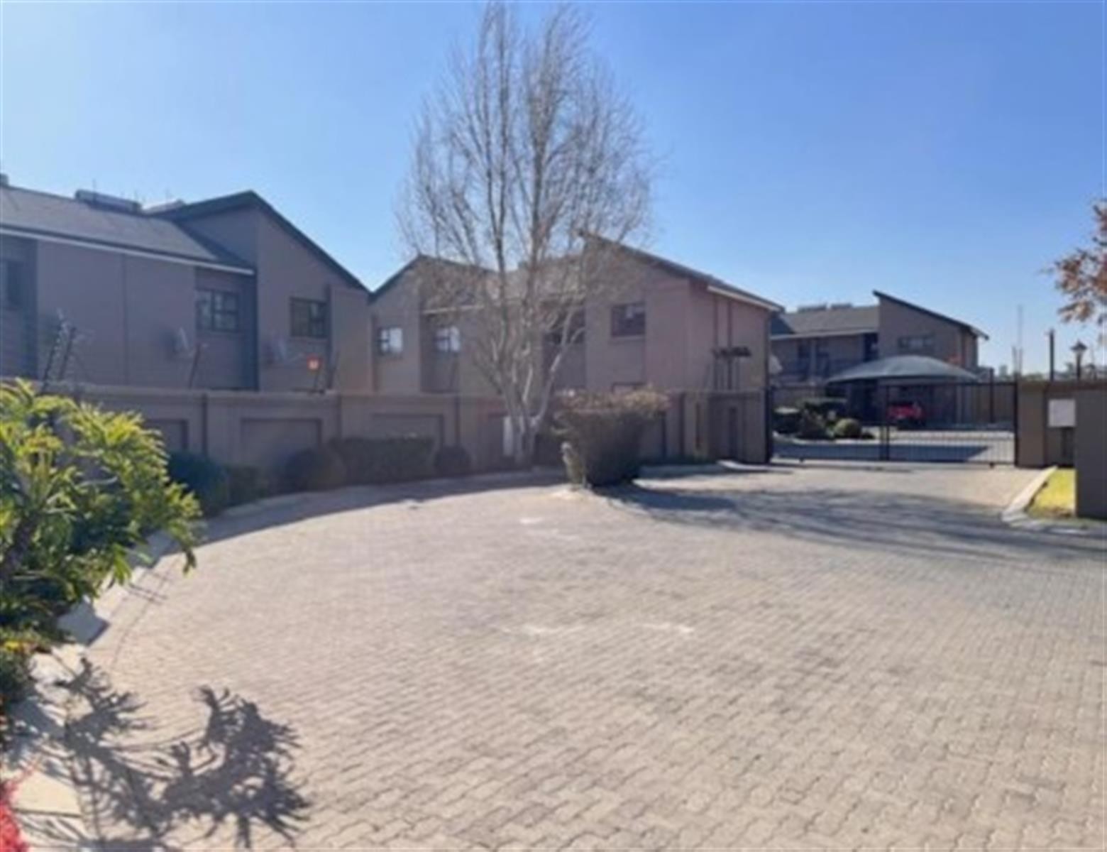 Townhouse for sale in Helderwyk, Brakpan