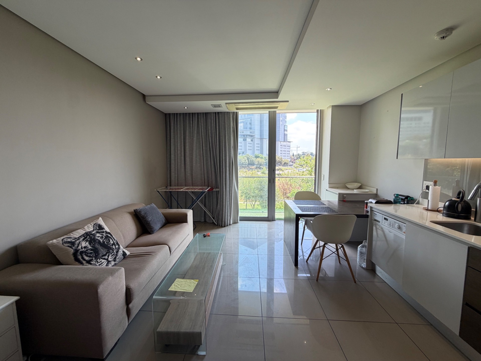 Apartment for rent in Sandown, Sandton