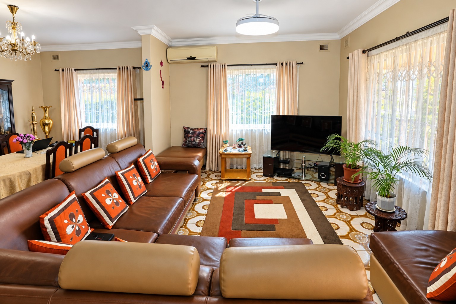 House for sale in Reservoir Hills, Durban, KwaZulu Natal, 885 m²