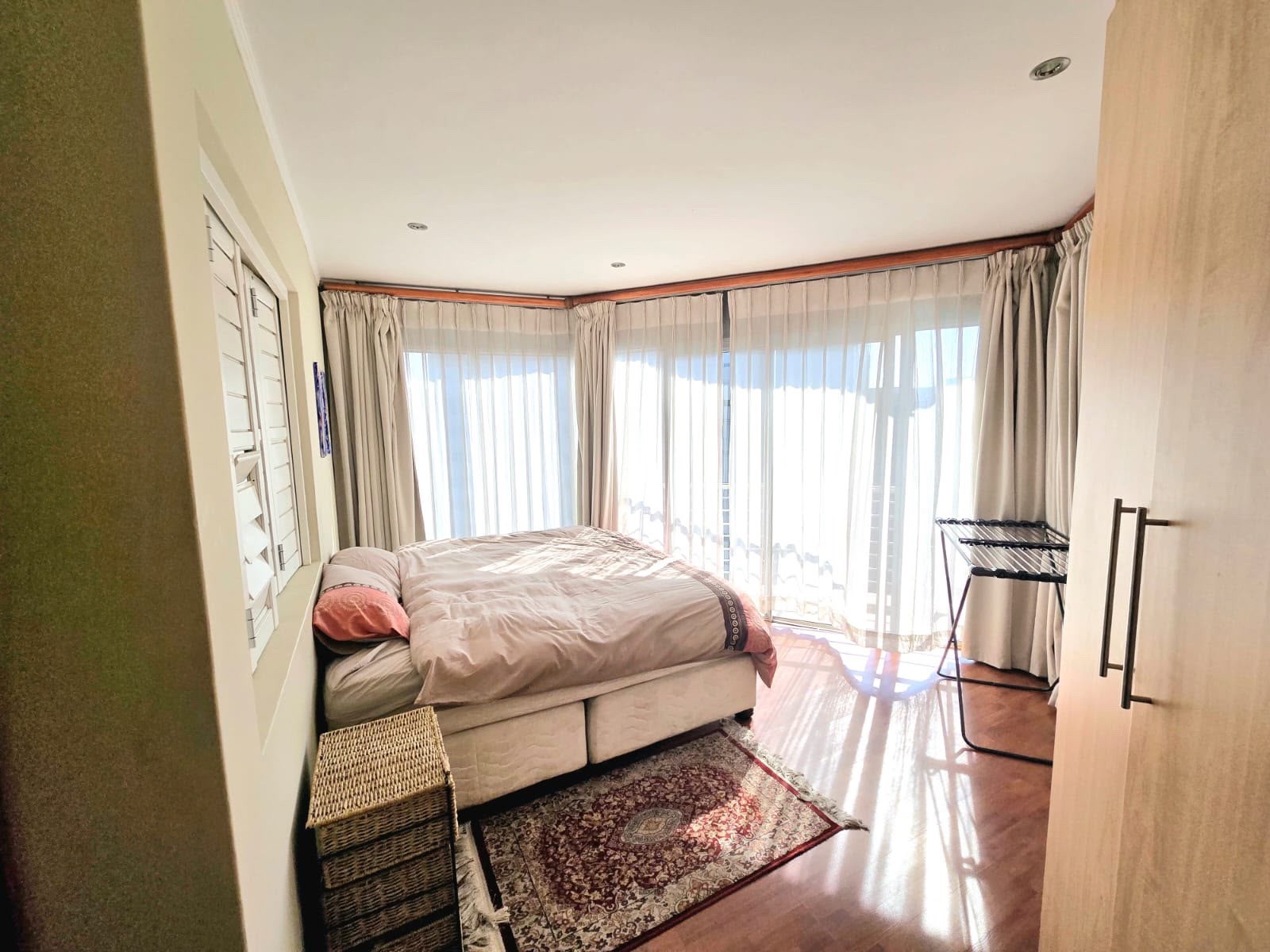 Apartment for rent in Sandhurst, Sandton