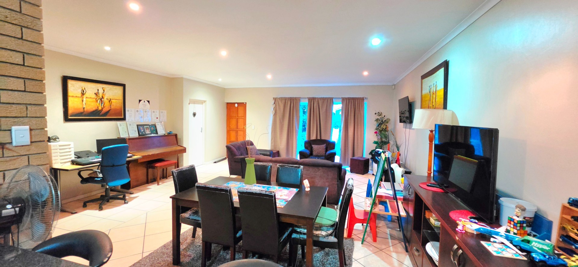 Townhouse for sale in Silver Oaks, Kuils River, 120 m²