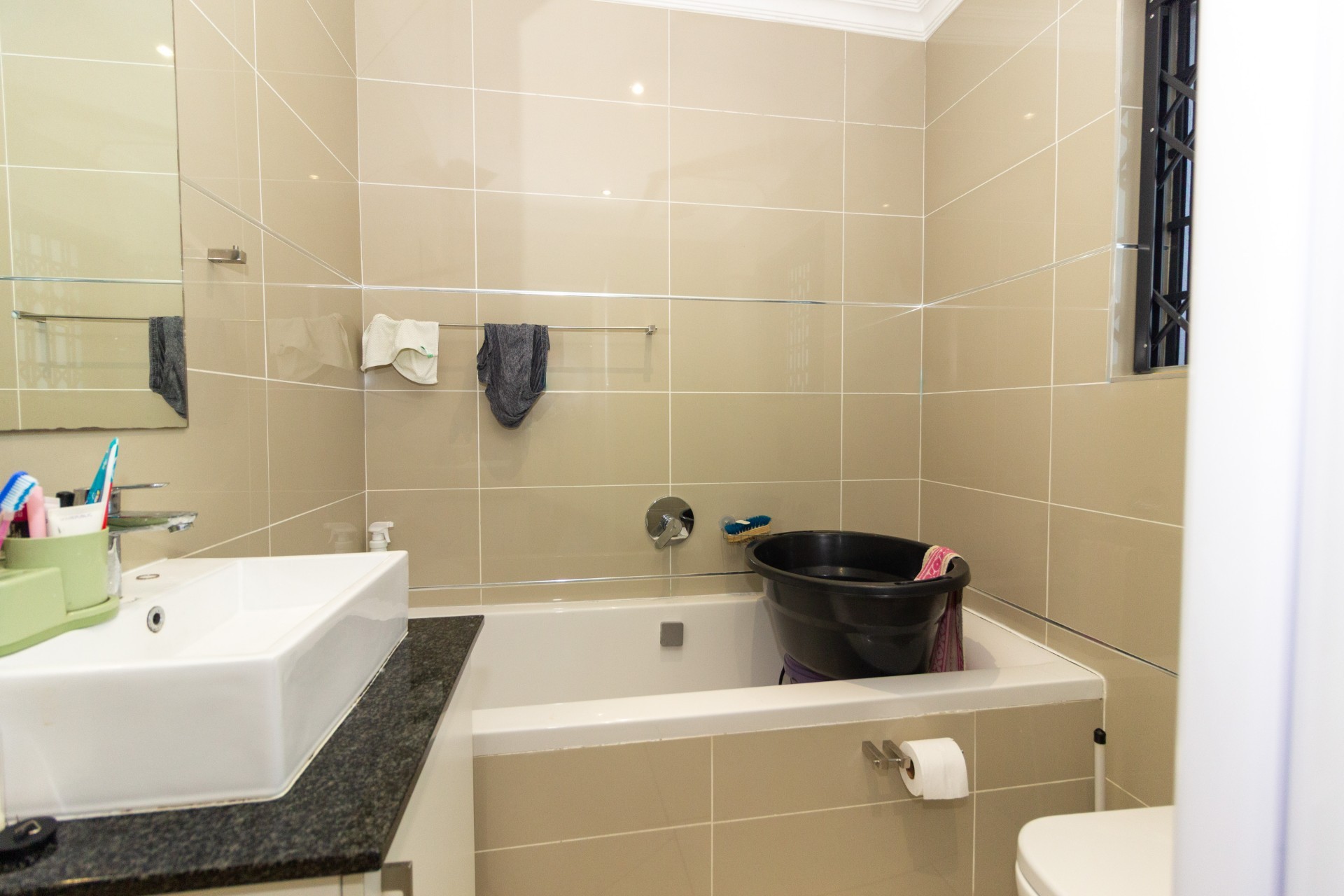 Apartment for sale in Walmer, Port Elizabeth, 61 m²
