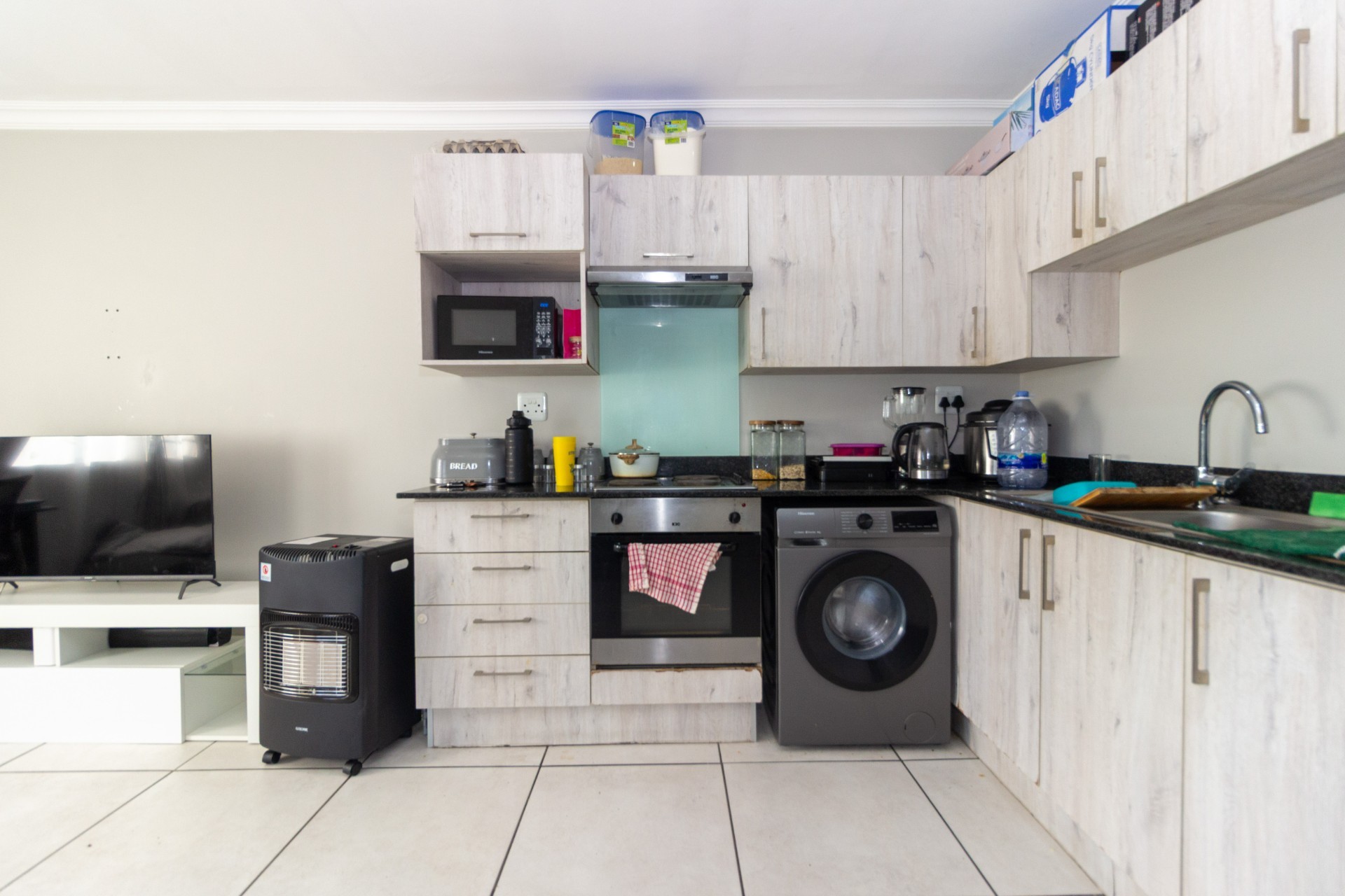 Apartment for sale in Walmer, Port Elizabeth, 61 m²