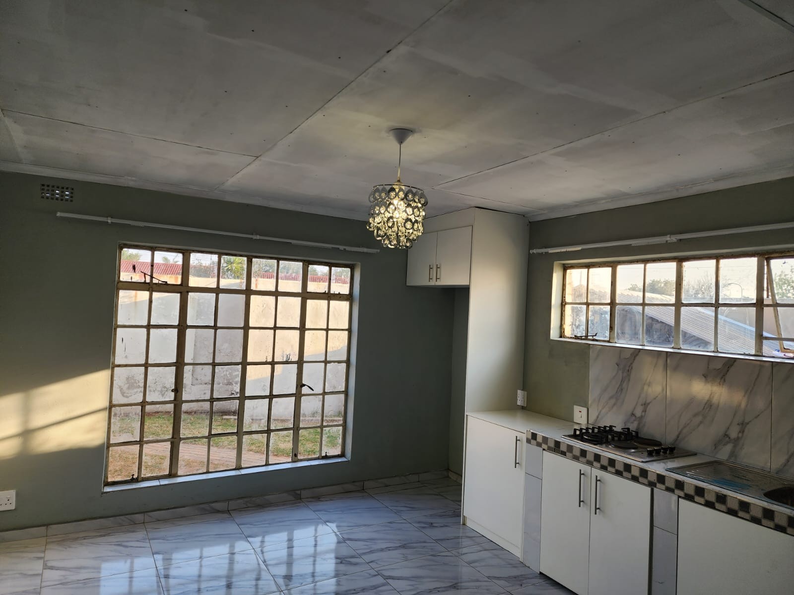 Apartment for rent in Simmerfield, Germiston, 94 m²