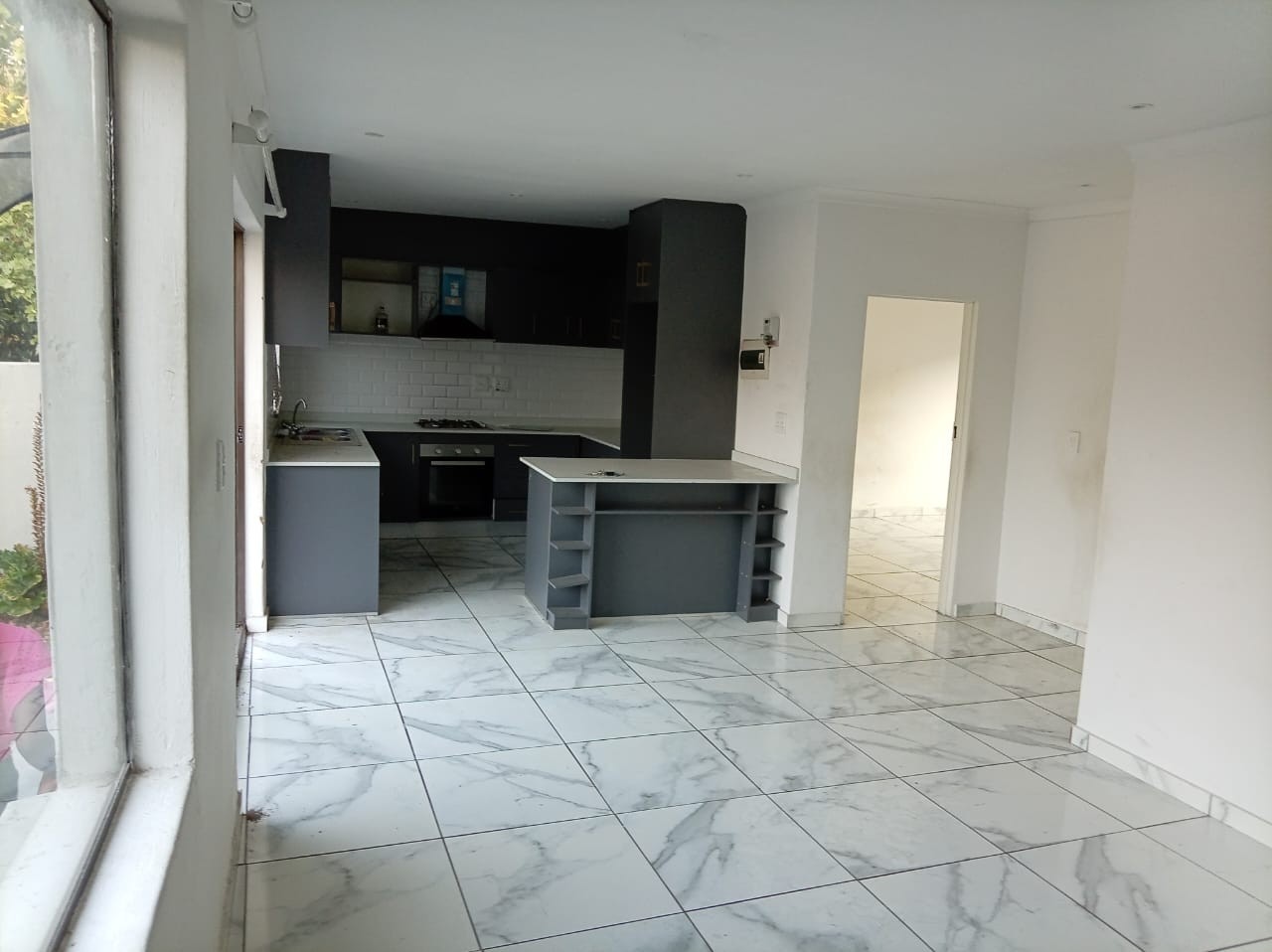 Complex for rent in Ferndale, Randburg