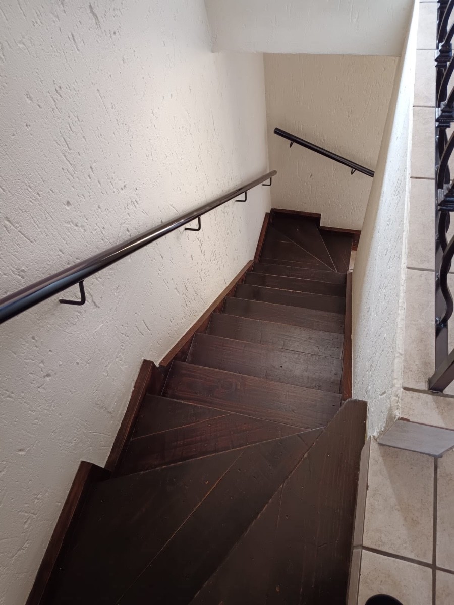 Apartment for rent in Douglasdale, Sandton, 100 m²