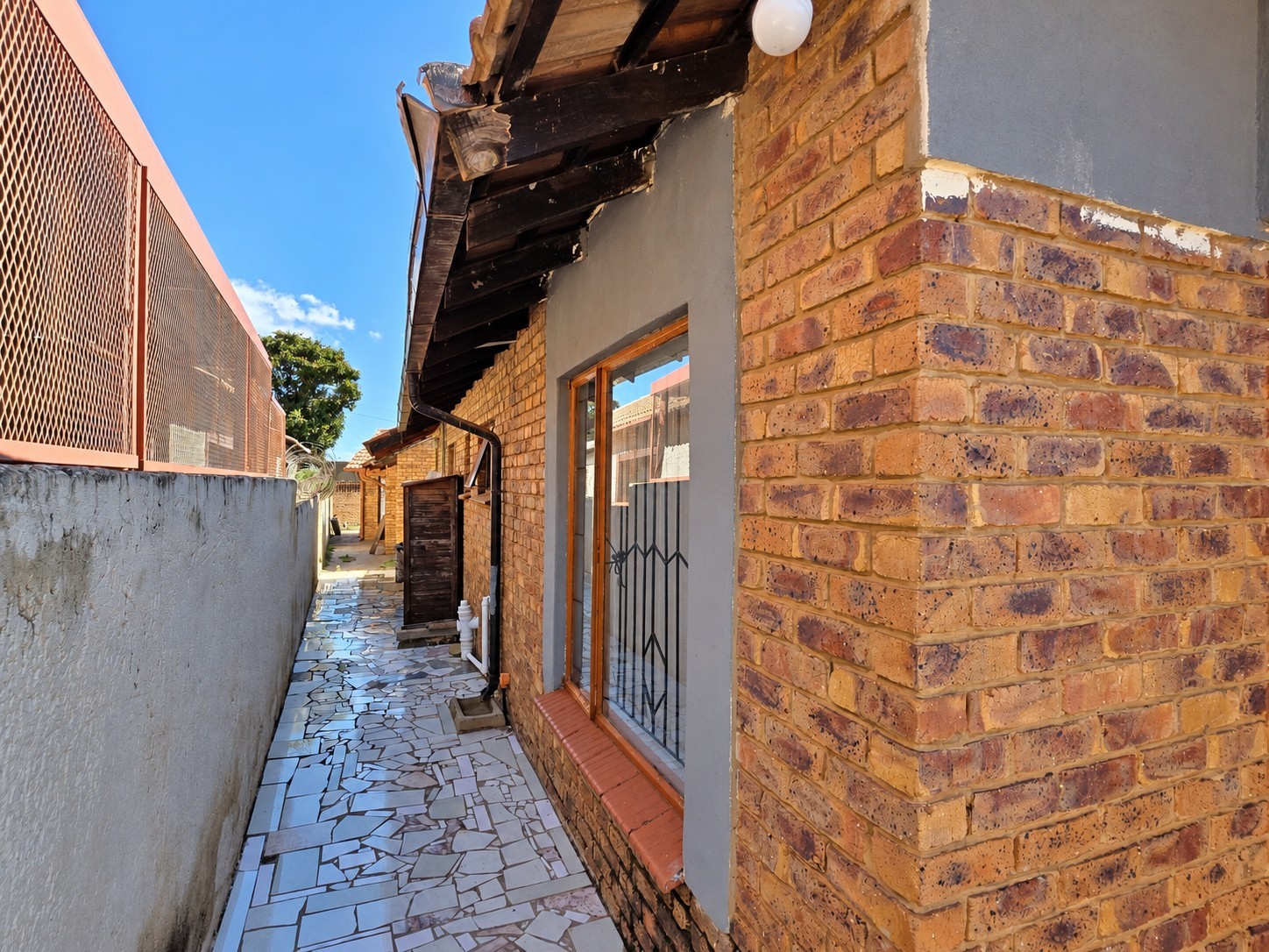 House for sale in Khutsong, Mamelodi, Pretoria, 109 m²