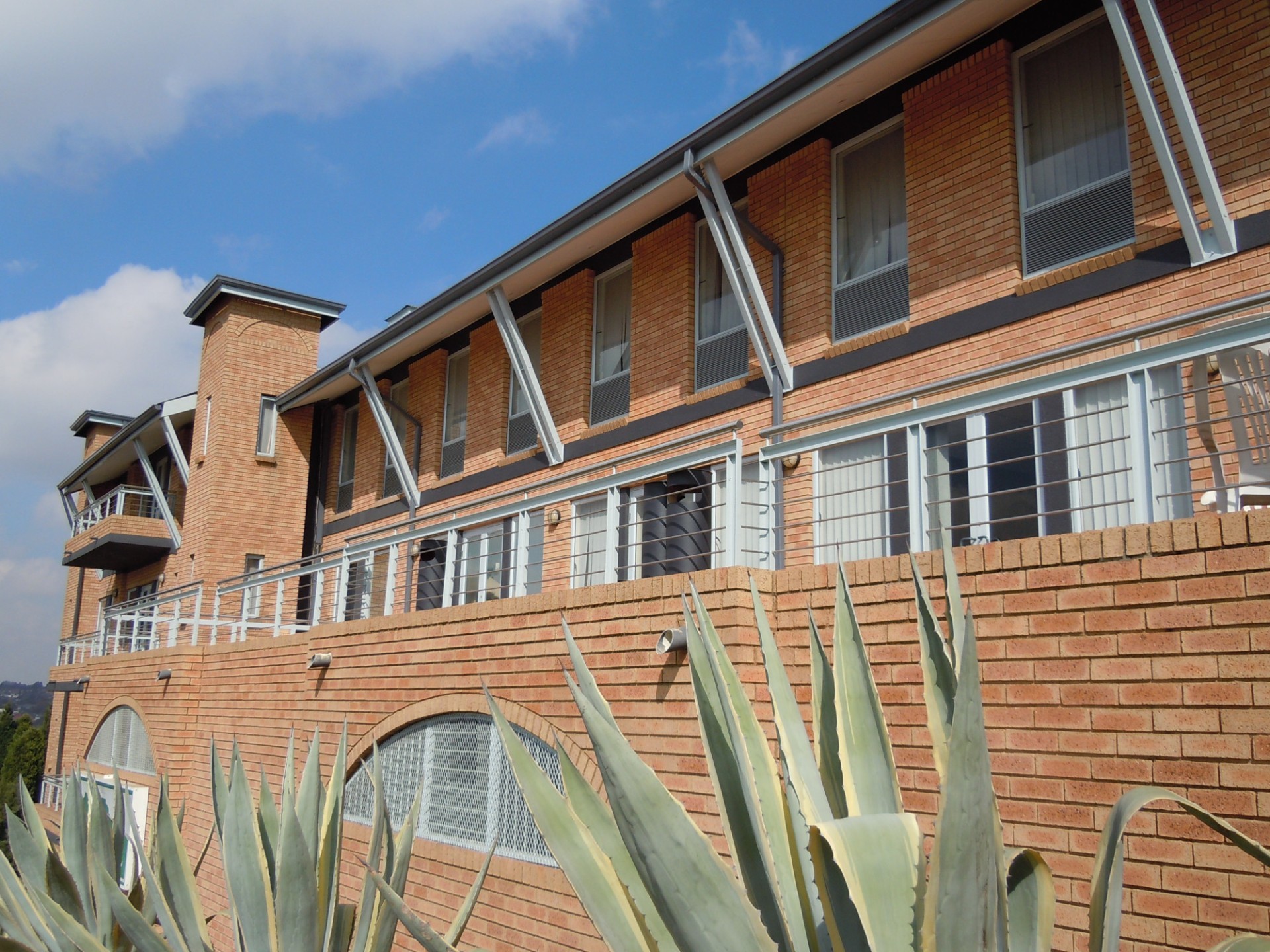 Commercial Property for rent in Constantia Kloof, Roodepoort, 767 m²
