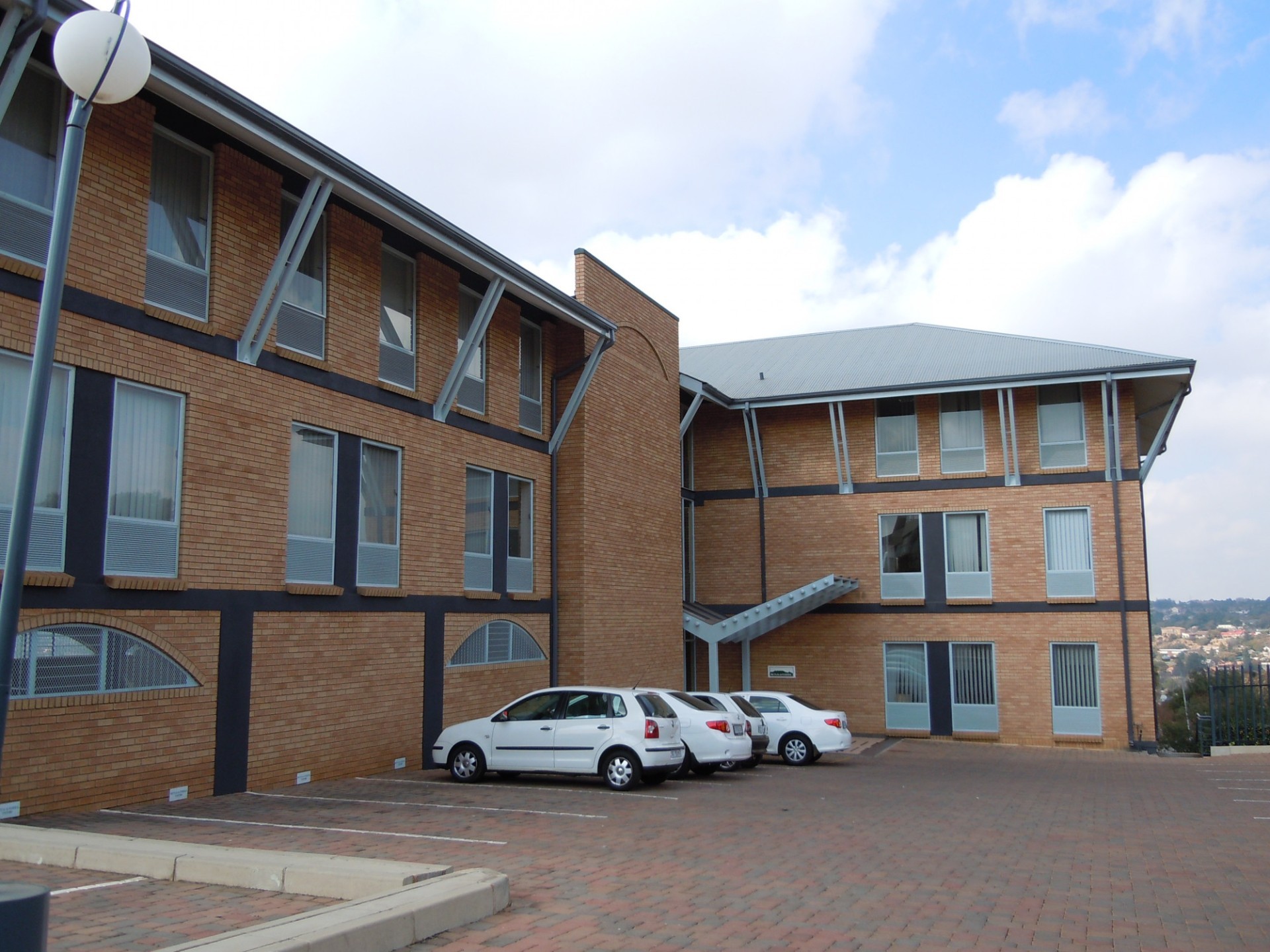 Commercial Property for rent in Constantia Kloof, Roodepoort, 767 m²