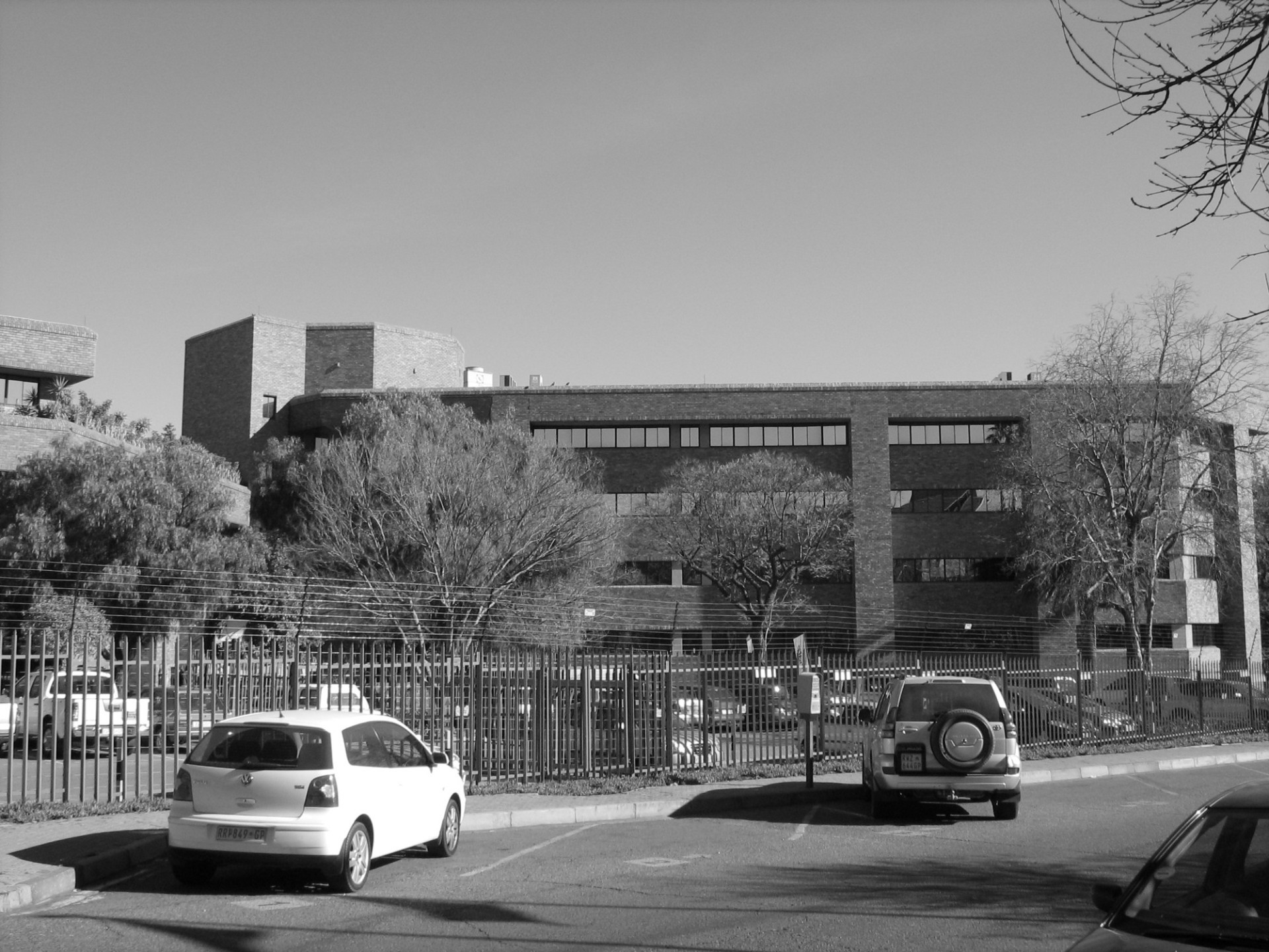Commercial Property for rent in Parktown, Johannesburg, 3622 m²