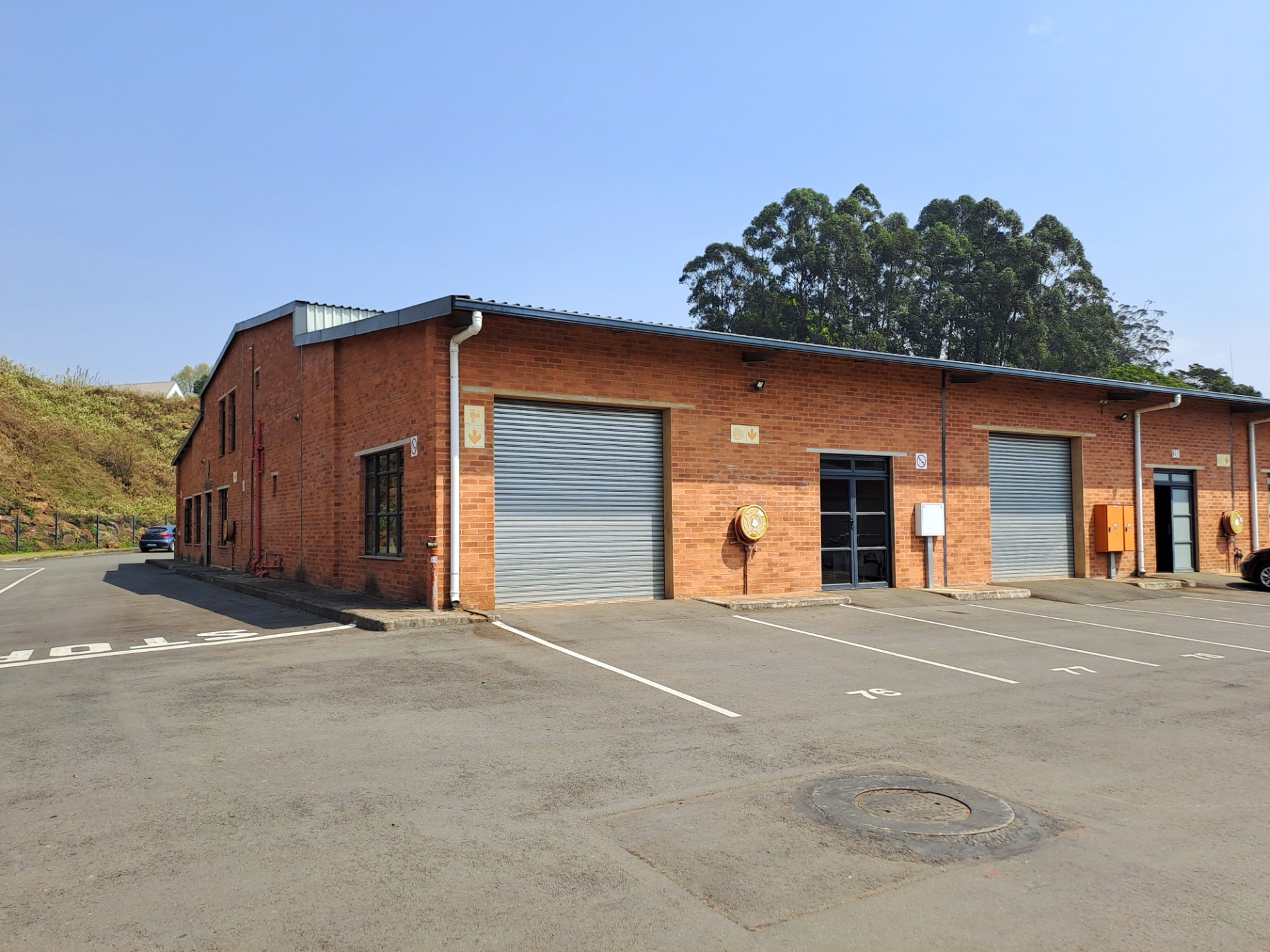 Warehouse for sale in Hilton Central, Hilton, KwaZulu Natal, Hilton Business Park, 8 Quarry Road, Hilton Central, Hilton, KwaZulu Natal, 154 m²