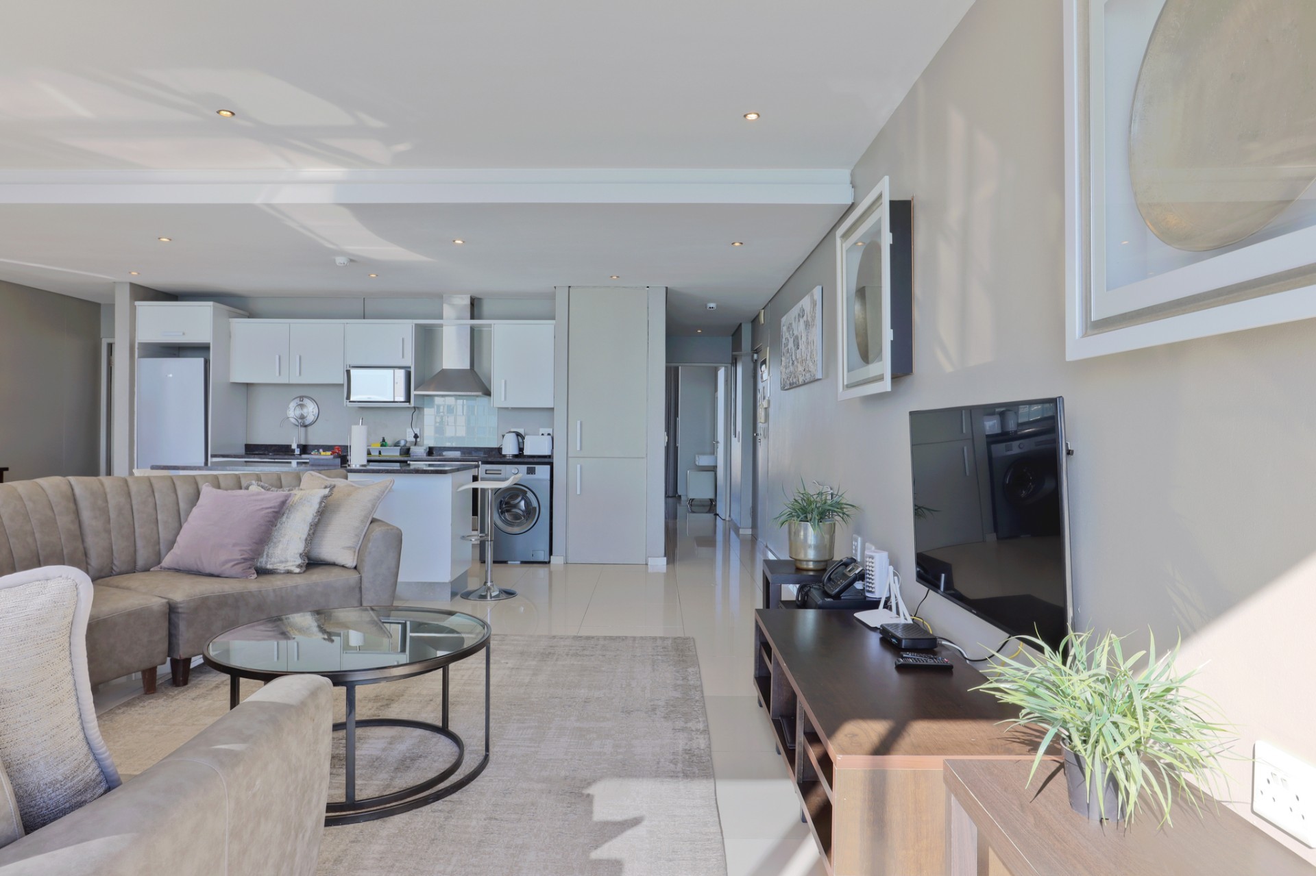Apartment for rent in Beachfront, Table View, Blouberg, 11 (11th floor), Infinity, 89 Coral rd, Beachfront, Table View, Blouberg, Western Cape, 124 m²