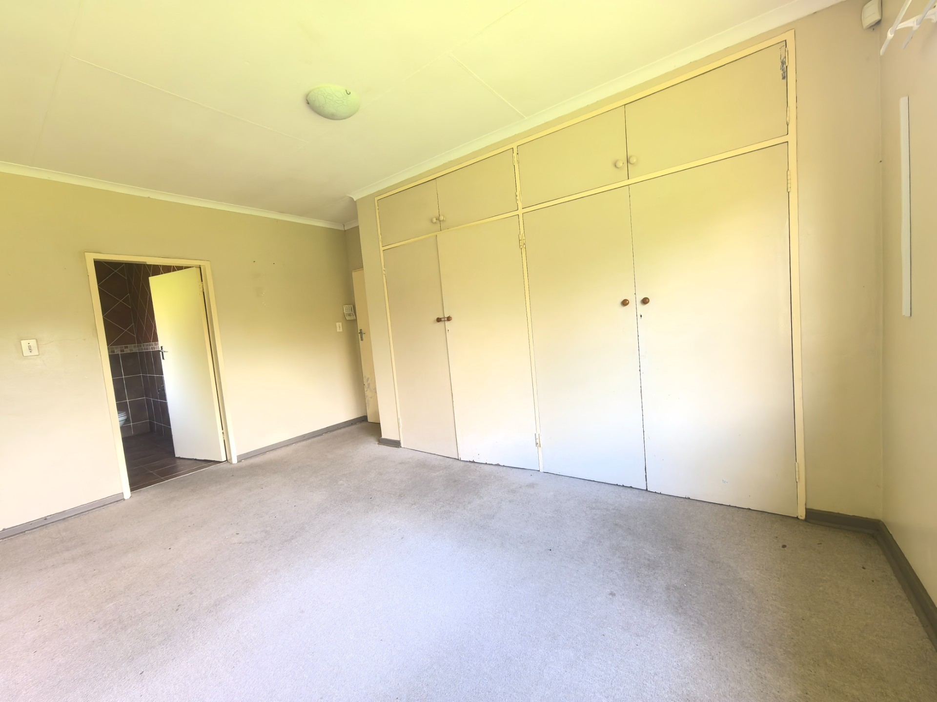 House for sale in Schuinshoogte, Newcastle, KwaZulu Natal, 1900 m²
