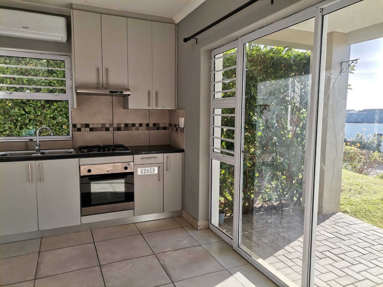 Apartment for rent in Wellington North, Wellington