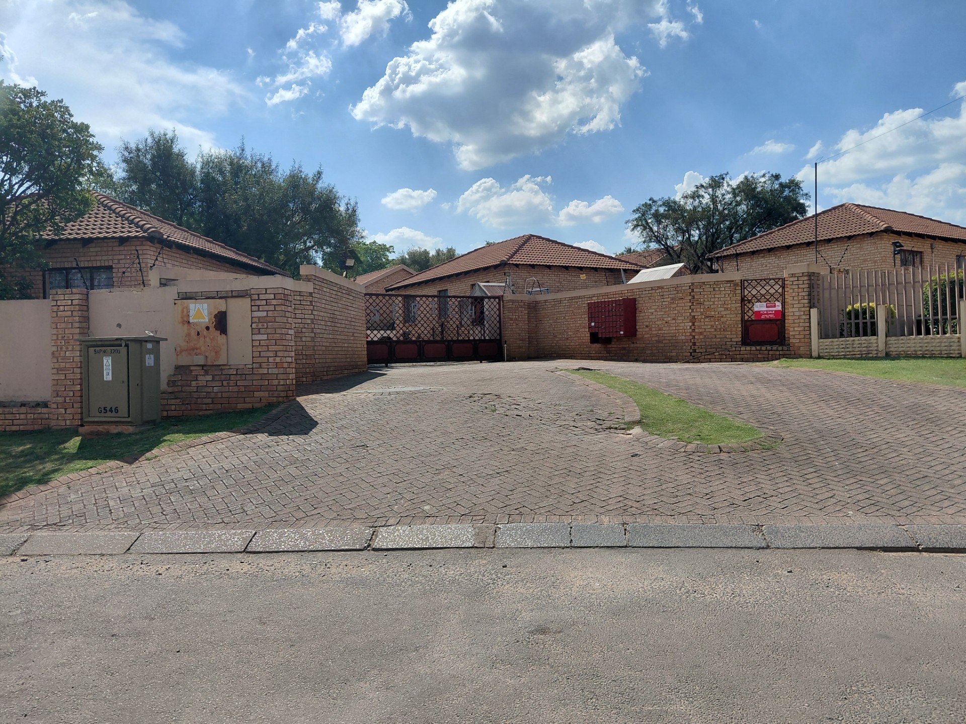 Townhouse for sale in Witpoortjie AH, Brakpan