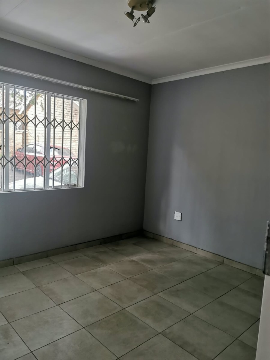 Townhouse for sale in Witpoortjie AH, Brakpan