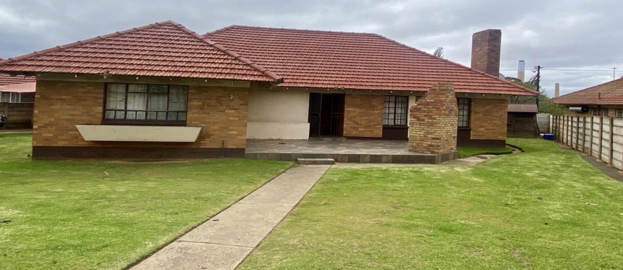 House for sale in Komati, Middelburg, 758 m²