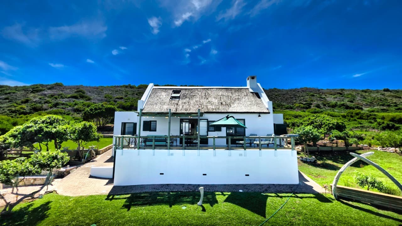 House for sale in Fynbosstrand, Stilbaai Rural, Stilbaai, 200 m²