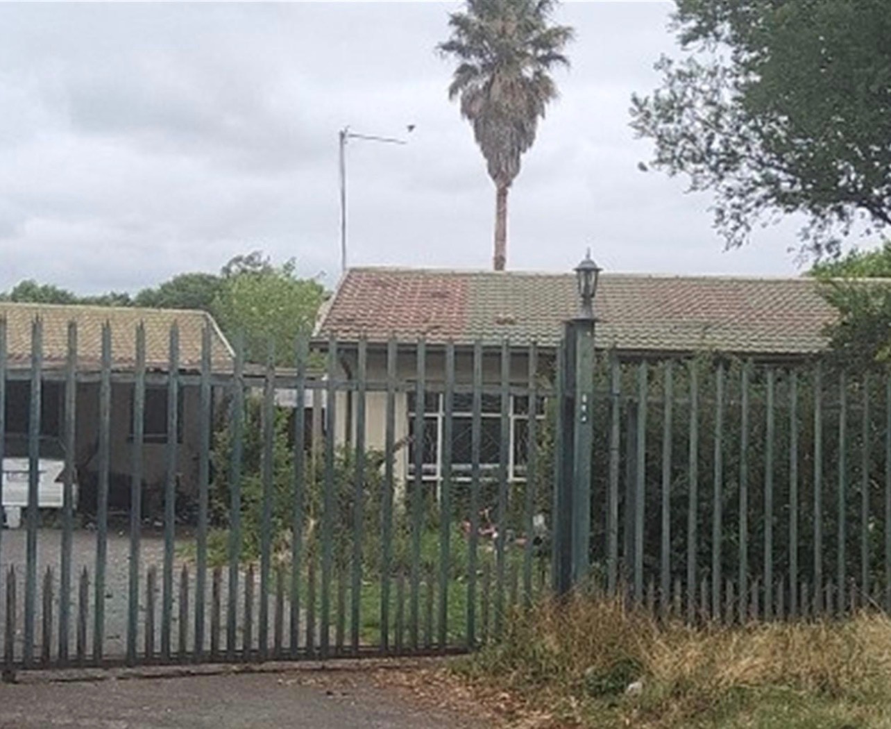 House for sale in Secunda, 744 m²