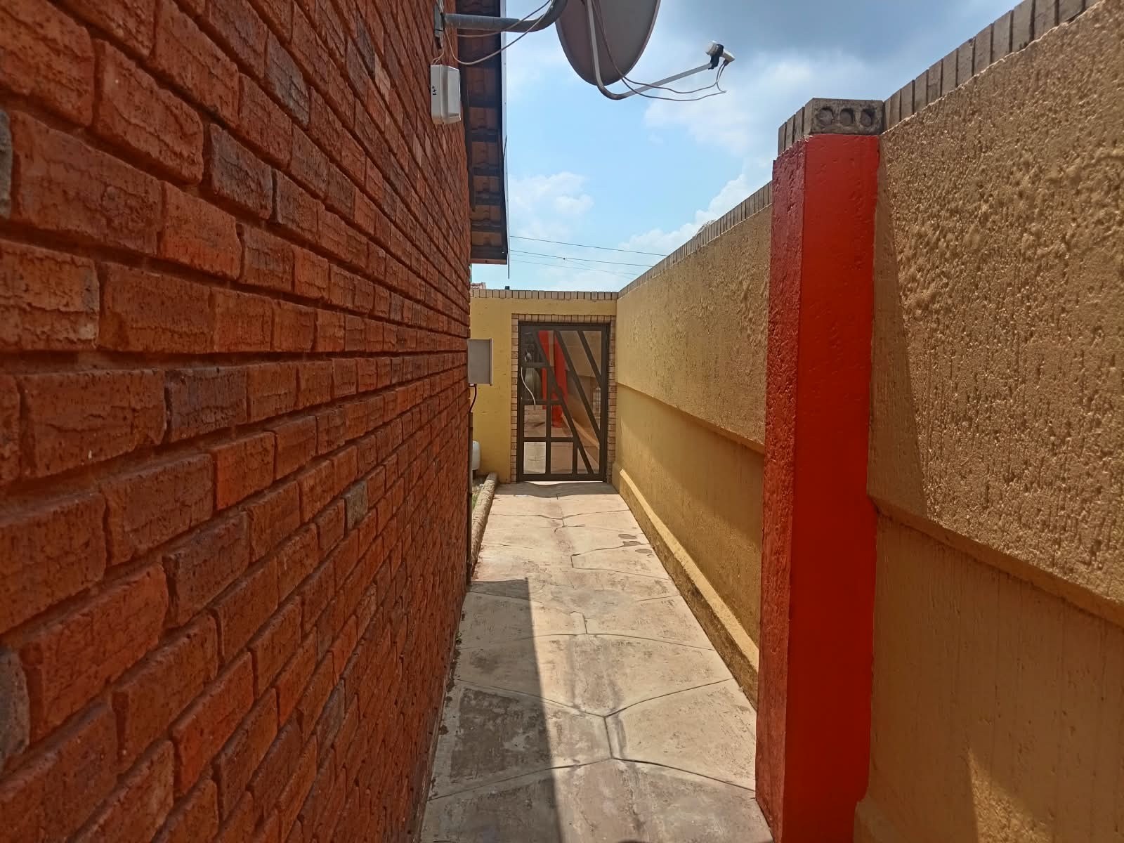 House for sale in Protea Glen, Soweto, 105 m²