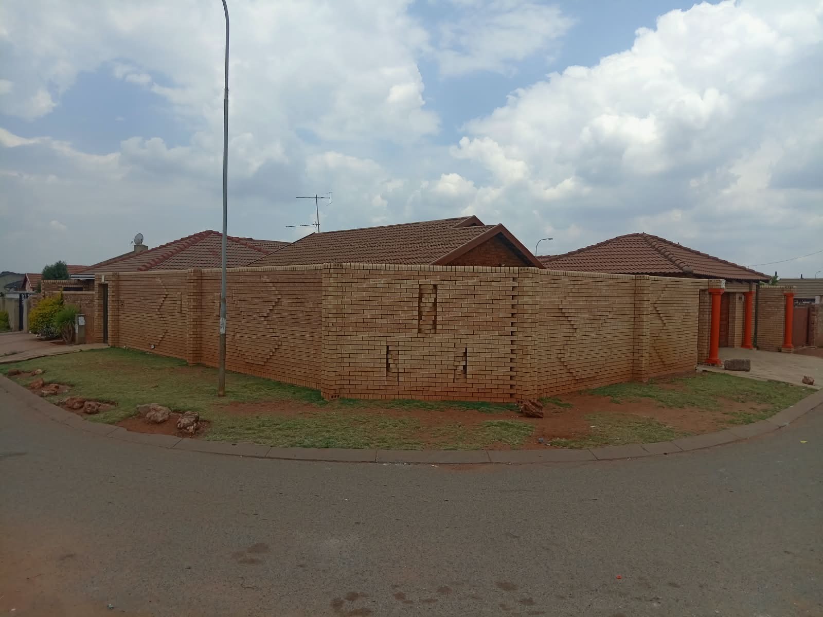 House for sale in Protea Glen, Soweto, 105 m²