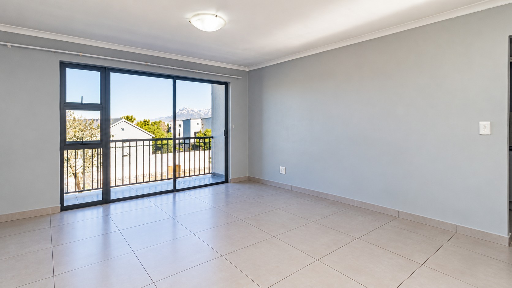 Apartment for rent in Burgundy Estate, Milnerton, 9 Bourgogne (2nd floor), Burgundy Estate, 19 Sienna Drive, Burgundy Estate, Milnerton, Western Cape, 67 m²