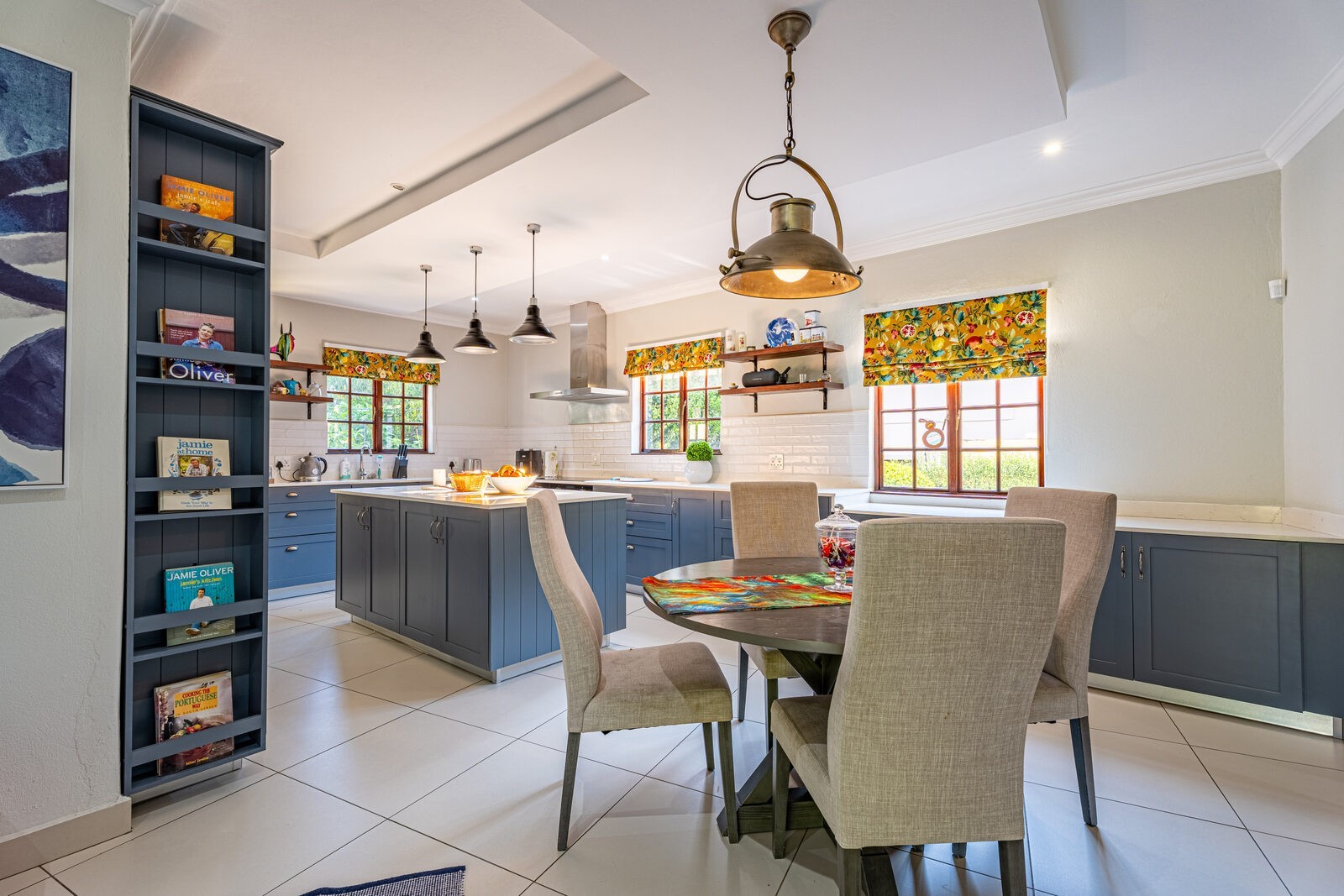 House for rent in Craighall Park, Johannesburg, 9172 m²