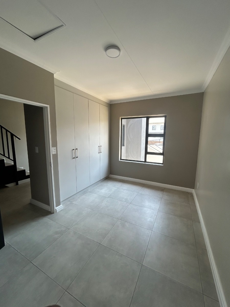 Townhouse for sale in Glen Austin AH, Midrand, 115, Waterfall manor, 71 Alsatian street, Glen Austin AH, Midrand, Gauteng, 103 m²