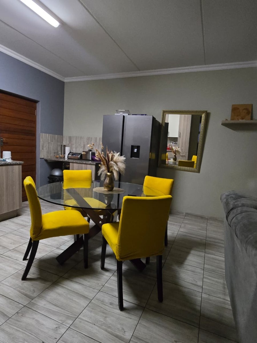 Apartment for rent in Noordwyk, Midrand, 93 m²