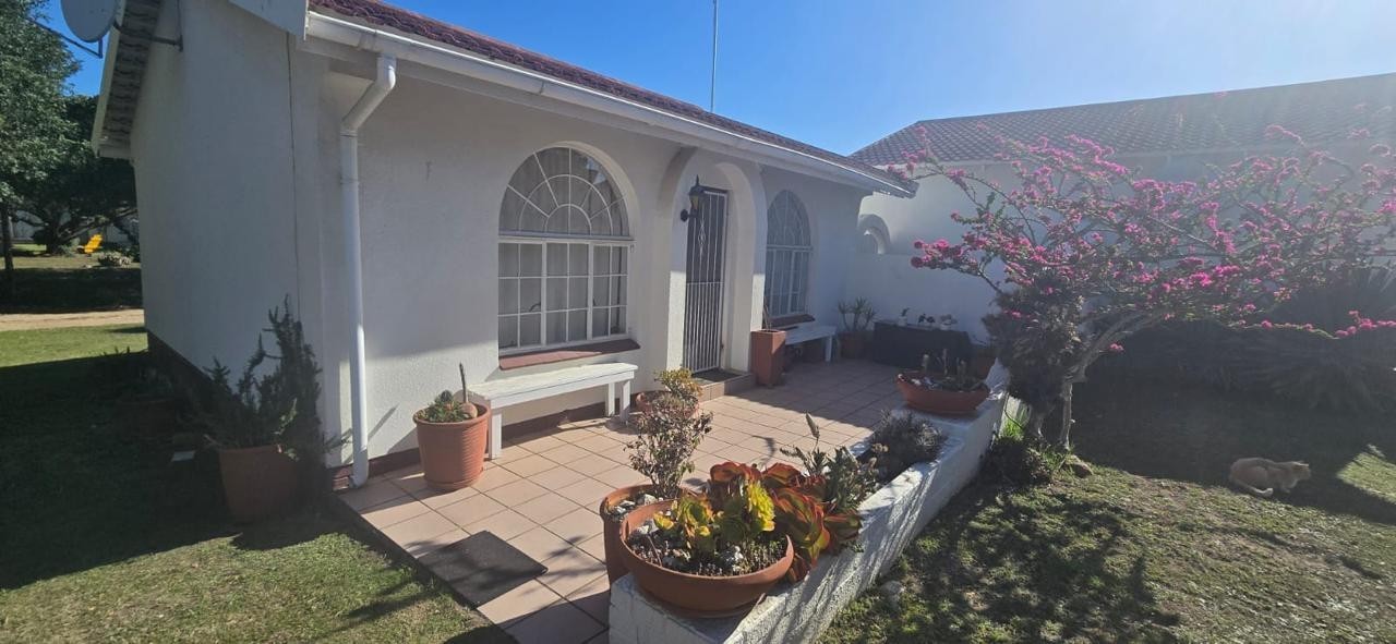 Townhouse for sale in Aston Bay, Jeffreys Bay, 70 m²