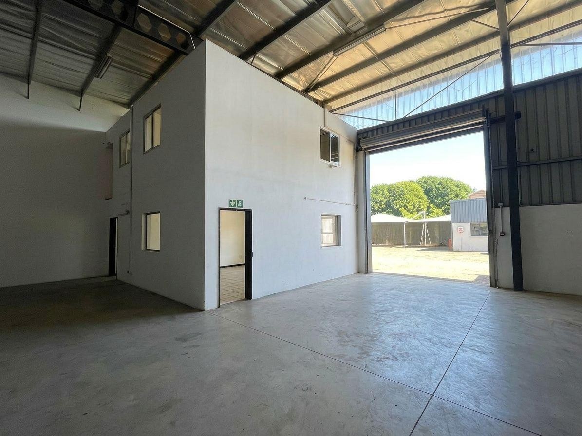 Industrial Property for rent in Mount Edgecombe, KwaZulu Natal, 536 m²