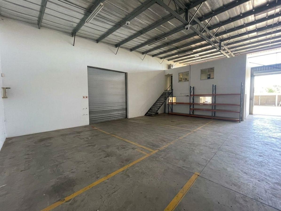 Industrial Property for rent in Mount Edgecombe, KwaZulu Natal, 536 m²