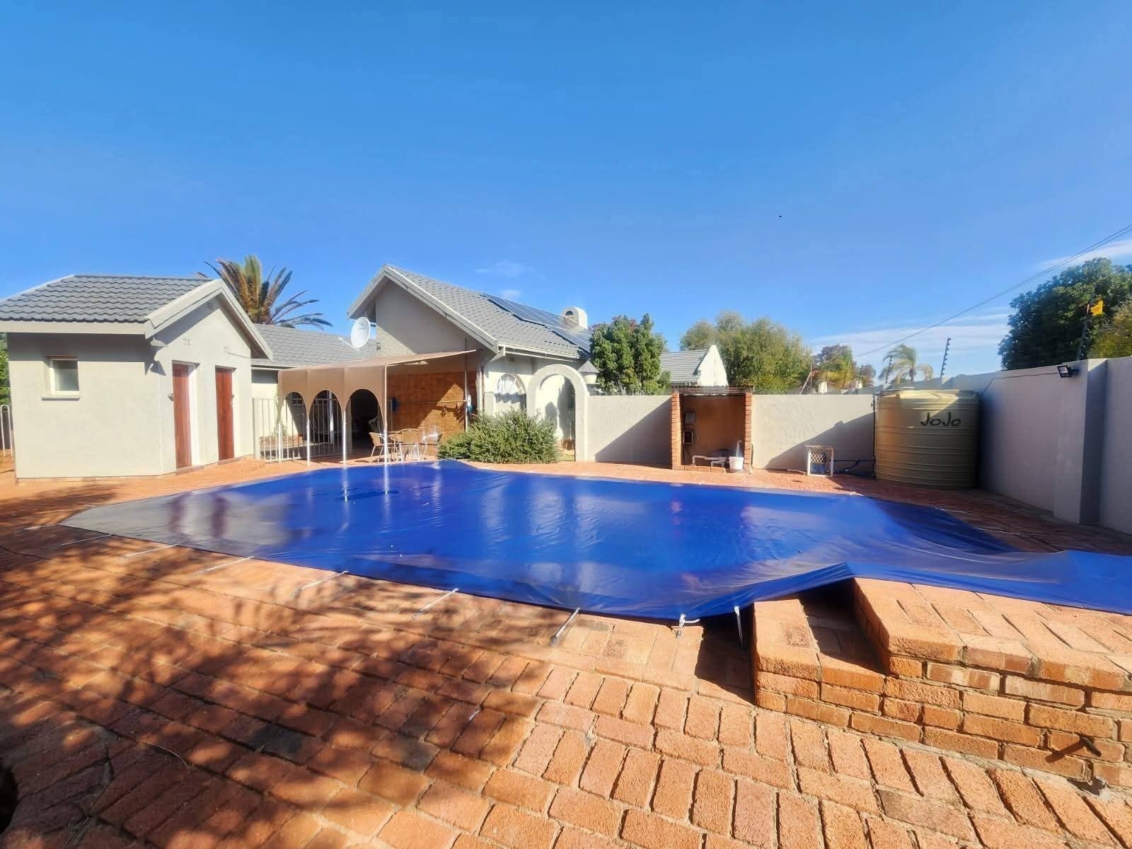 House for sale in Hillcrest, Kimberley, 1230 m²
