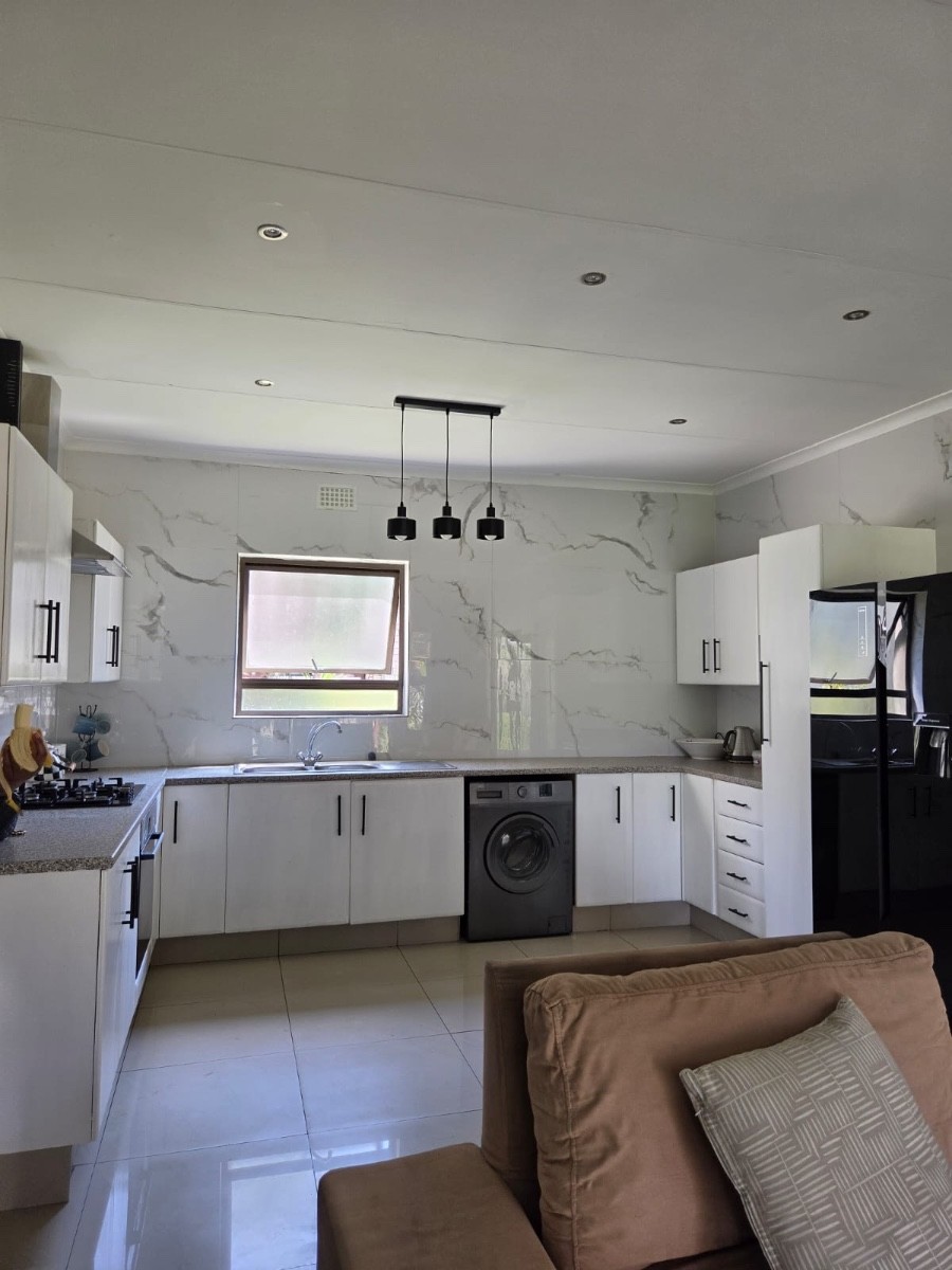 Cluster for sale in Fourways, Sandton