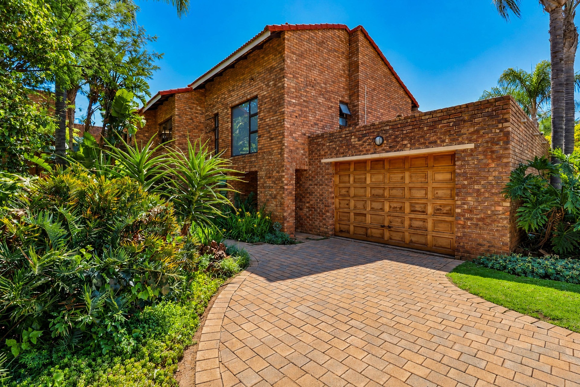 House for sale in Eldo Park, Eldoraigne, Centurion, 586 m²