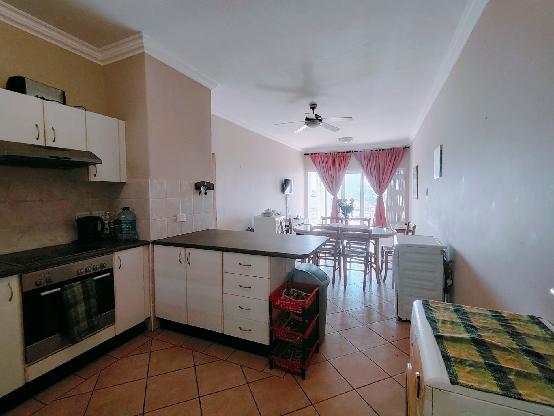 Apartment for sale in Margate, KwaZulu Natal, 88 m²