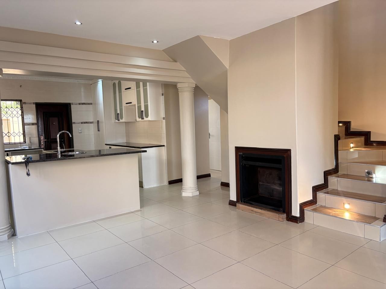 Duplex for rent in Cosmo City, Roodepoort, 150 m²