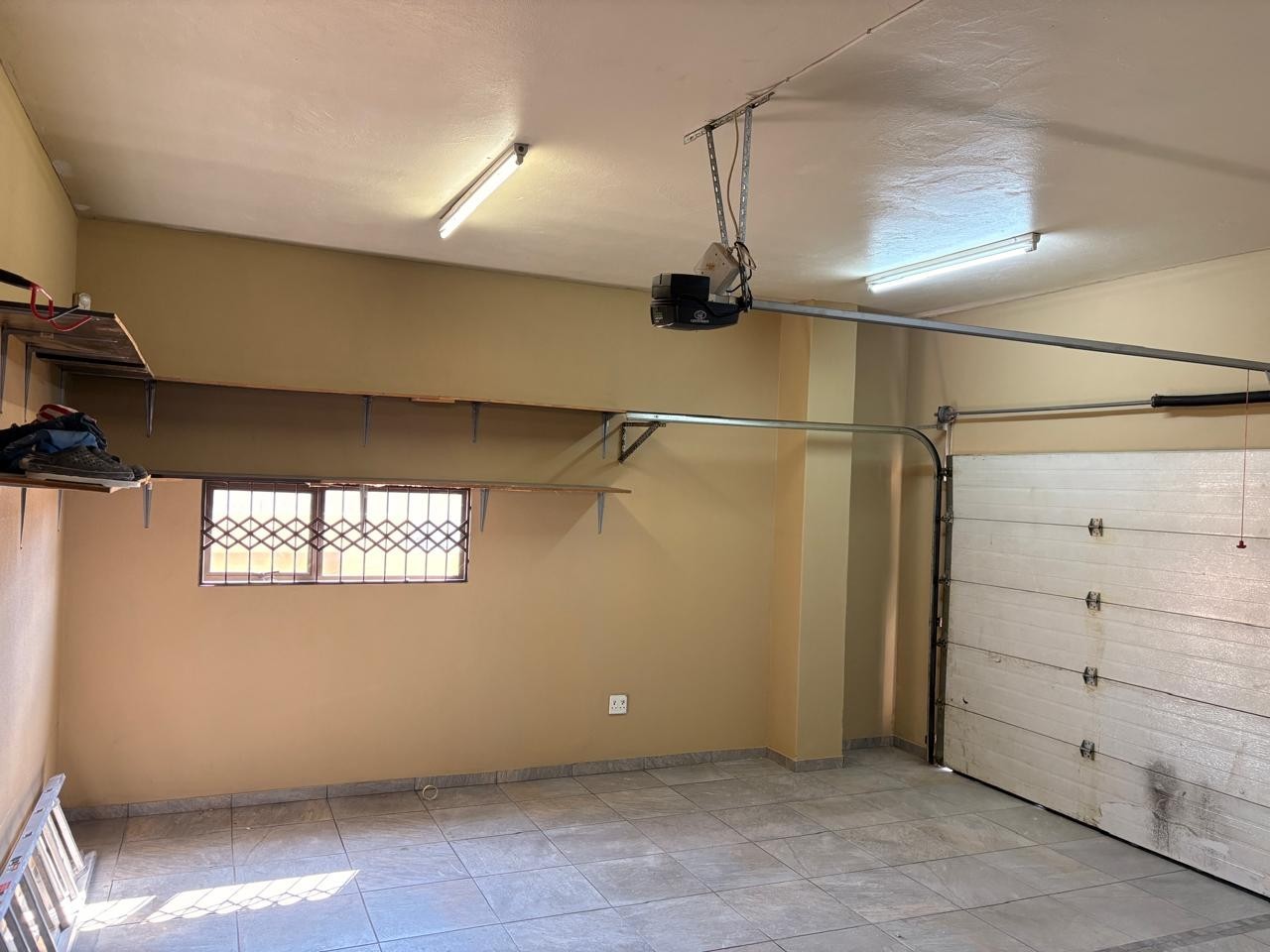 Duplex for rent in Cosmo City, Roodepoort, 150 m²