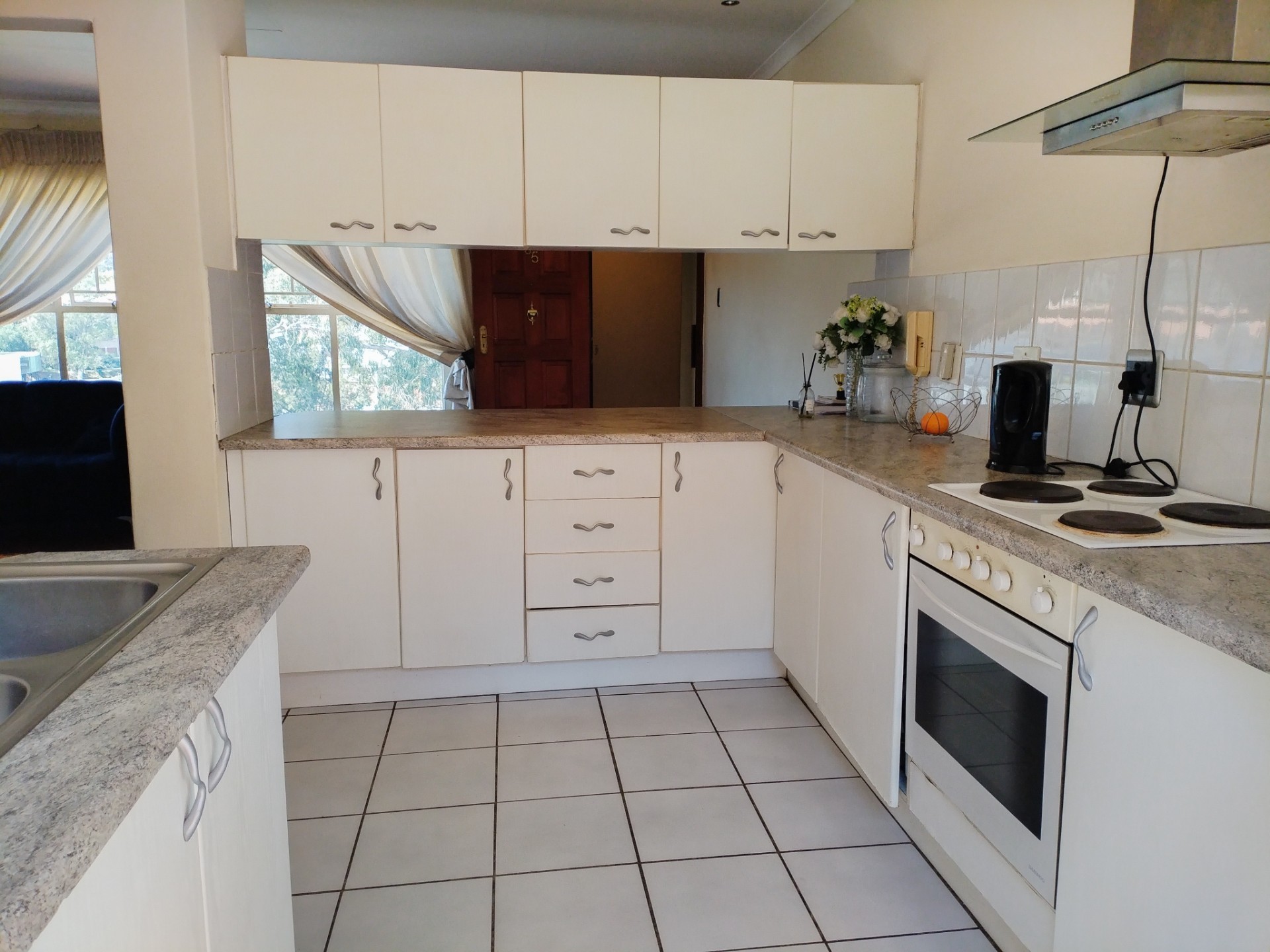 Apartment for sale in Helderkruin View, Helderkruin, Roodepoort, 85 m²