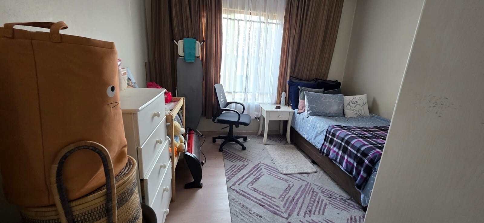 Apartment for rent in Paulshof, Sandton