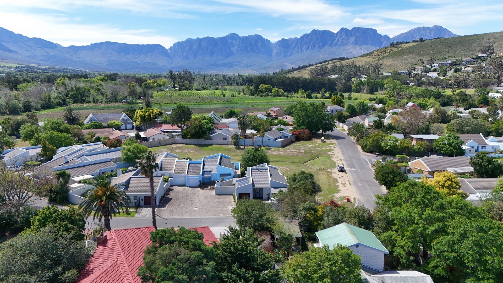 House for sale in Bizweni, Somerset West, 206 m²