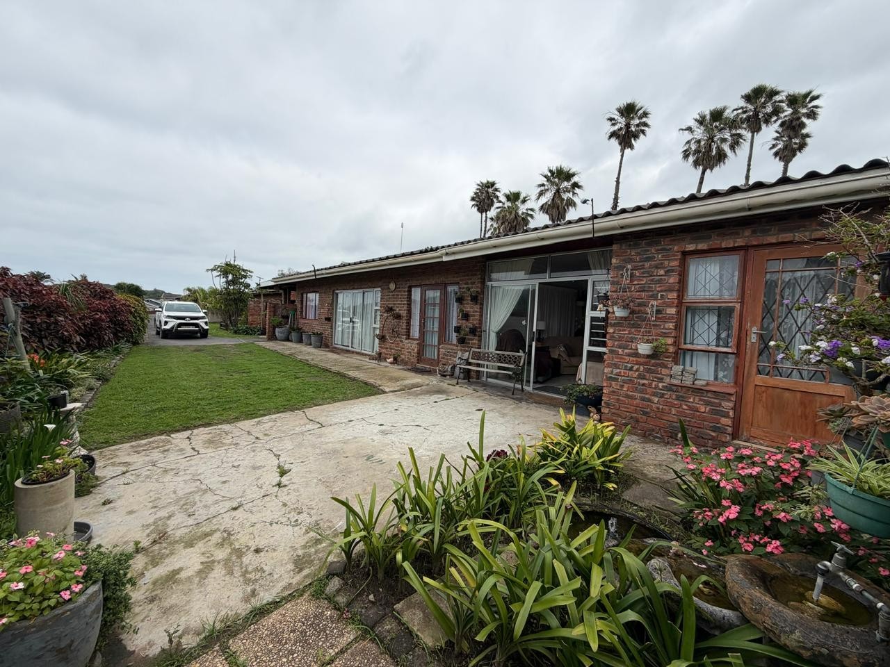 House for sale in Queensberry Bay, East London, 290 m²
