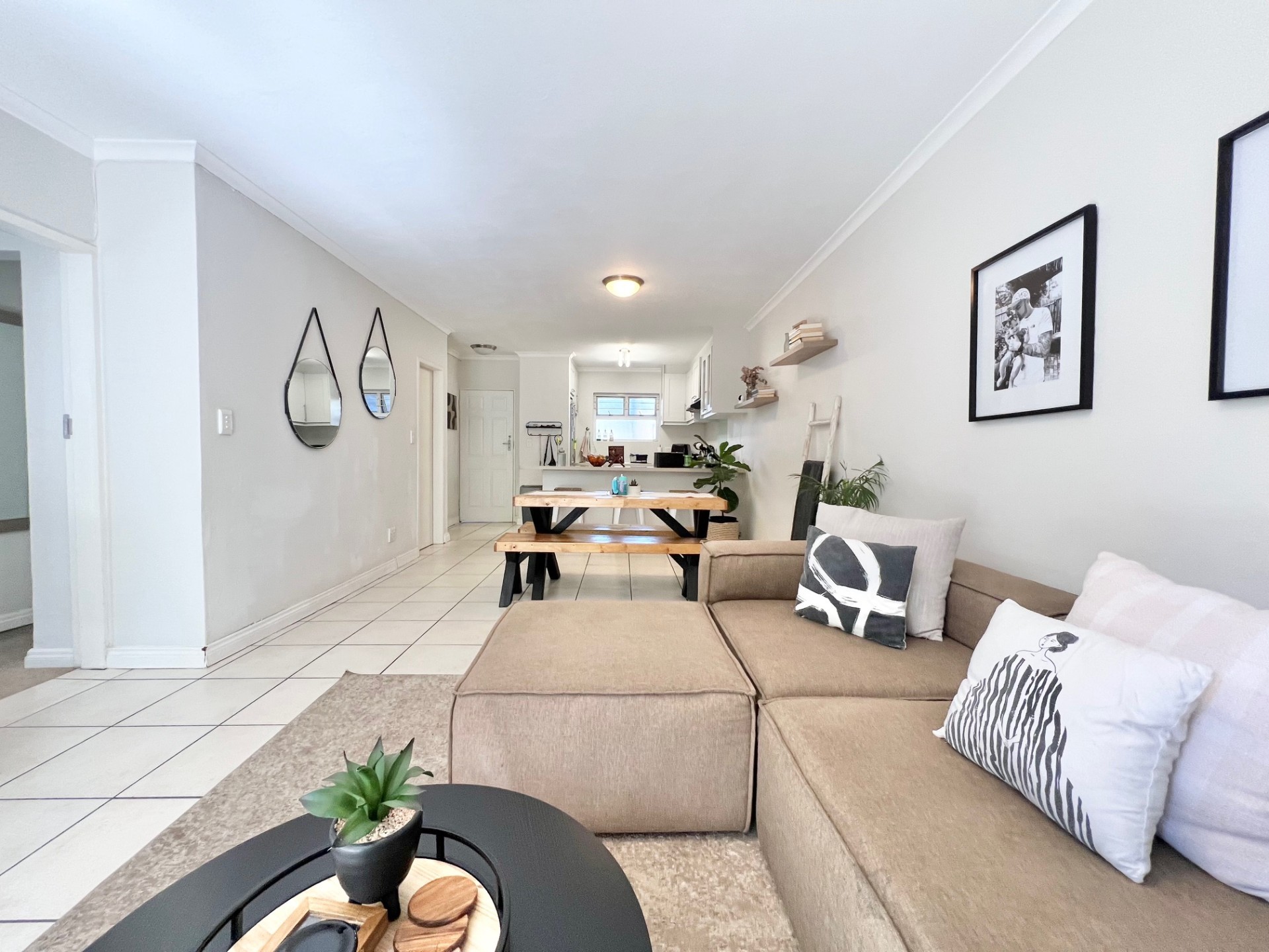 Apartment for sale in Edenburg, Sandton, 90 m²