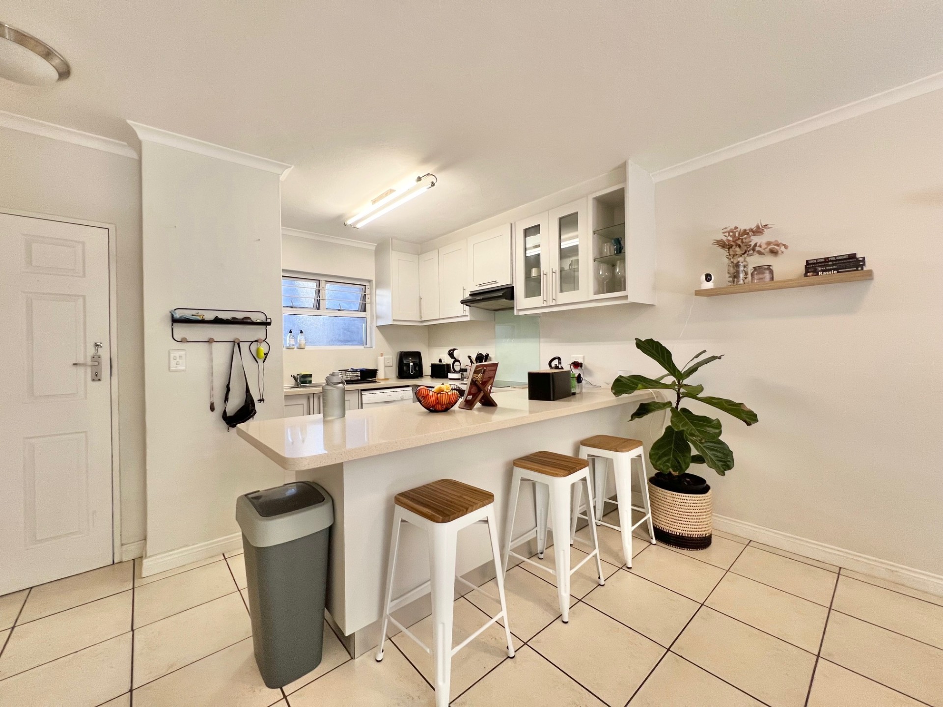Apartment for sale in Edenburg, Sandton, 90 m²
